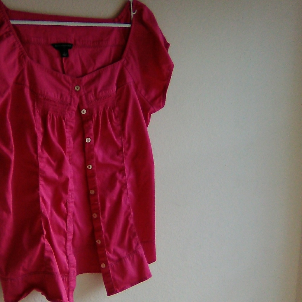 Top - Picture 2 of 4